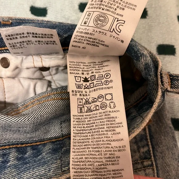Levi’s White Oak 501 Blue Jeans - Picture 10 of 10